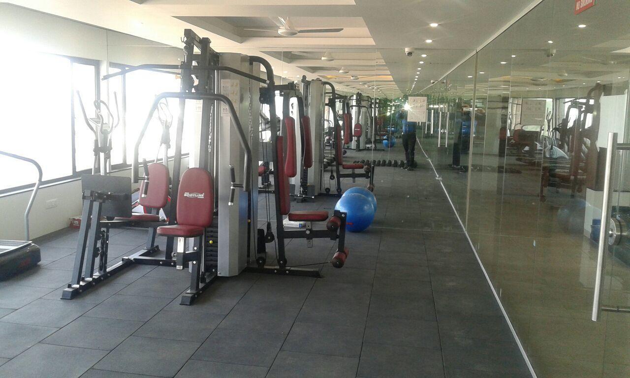 โฮเต็ล คอมฟอร์ต Hotel Bharuch ภายนอก รูปภาพ