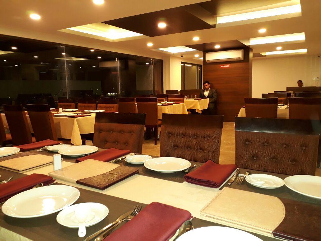 โฮเต็ล คอมฟอร์ต Hotel Bharuch ภายนอก รูปภาพ