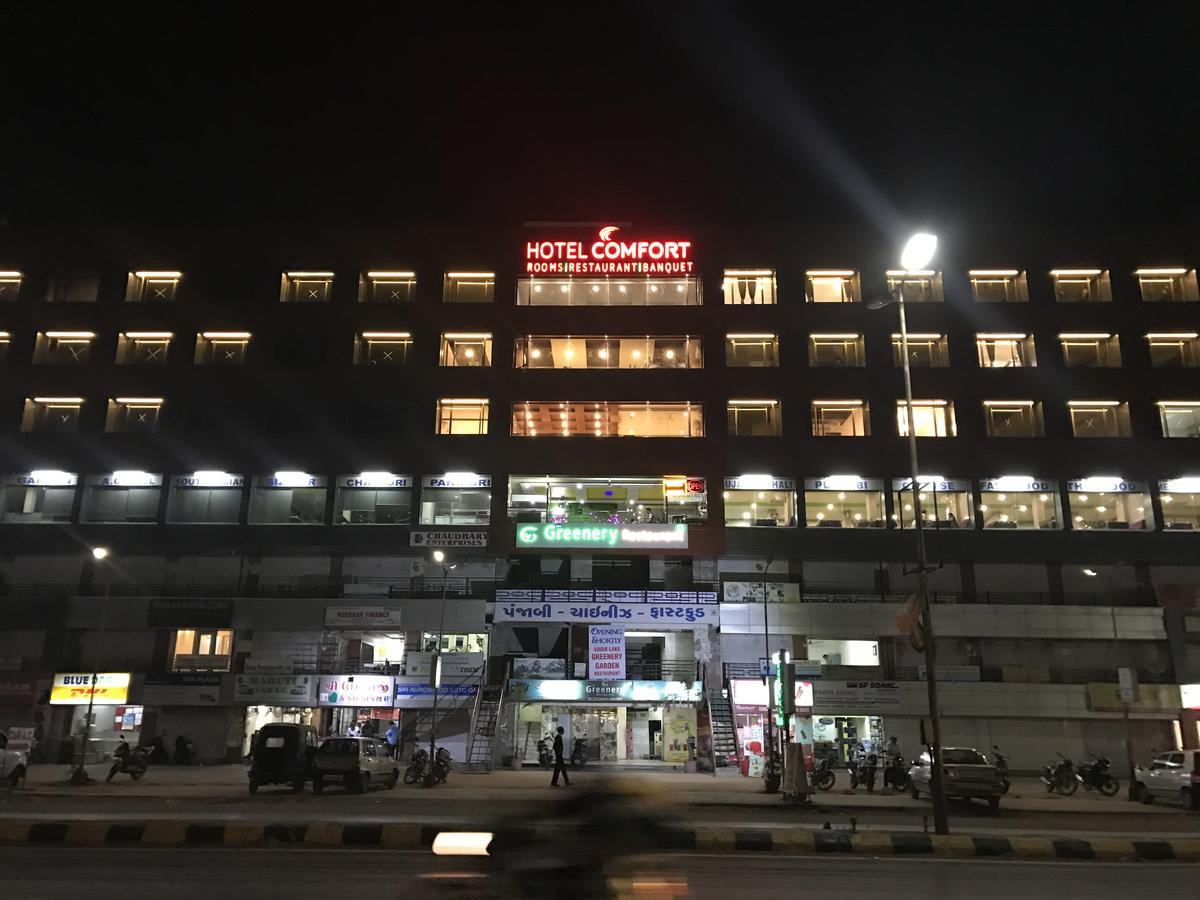 โฮเต็ล คอมฟอร์ต Hotel Bharuch ภายนอก รูปภาพ